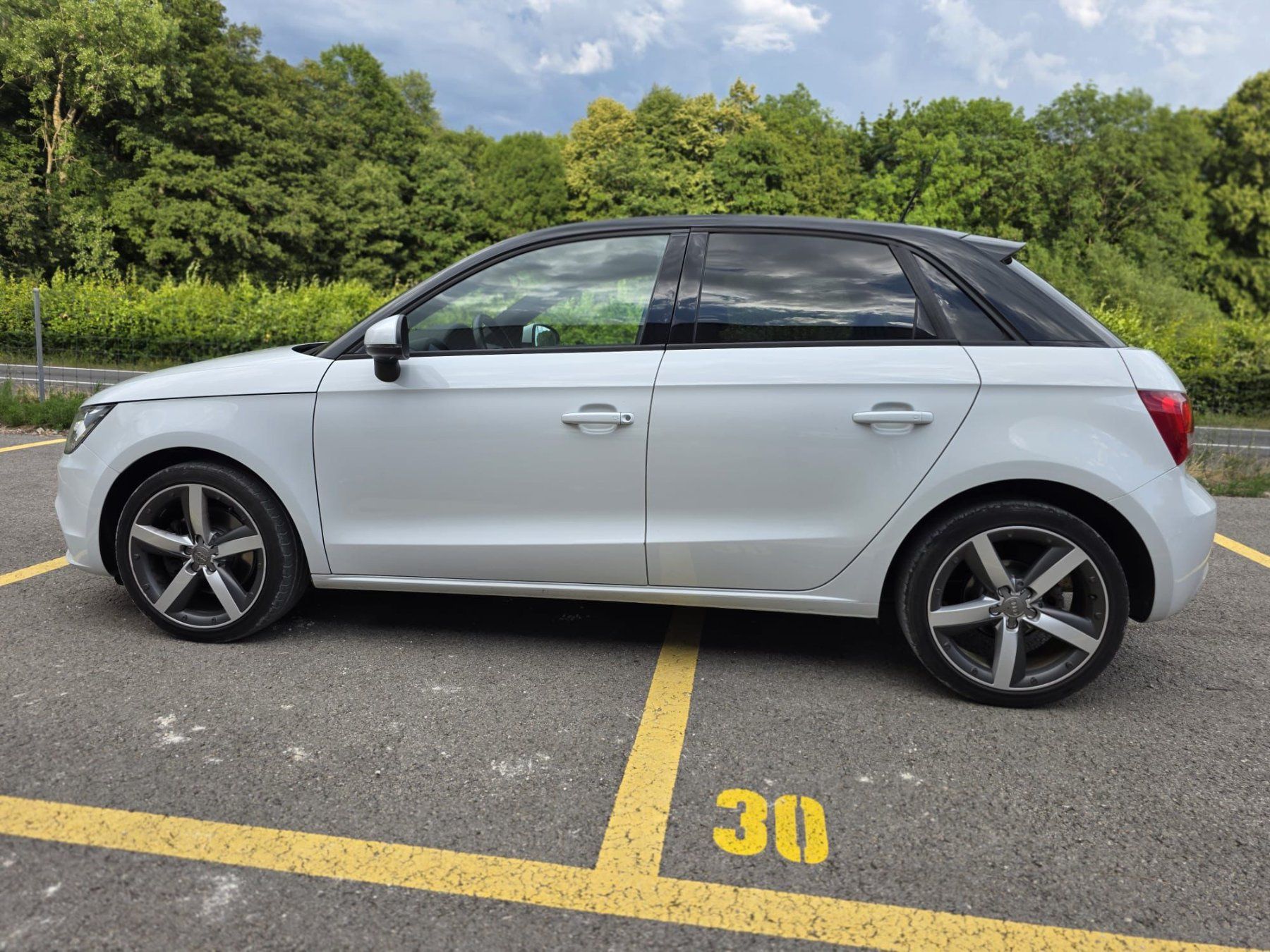 Audi Automobili: Audi A1 1.4 TFSI CoD Automatique – Usato da Crissier venduto da vim_r8qn 2
