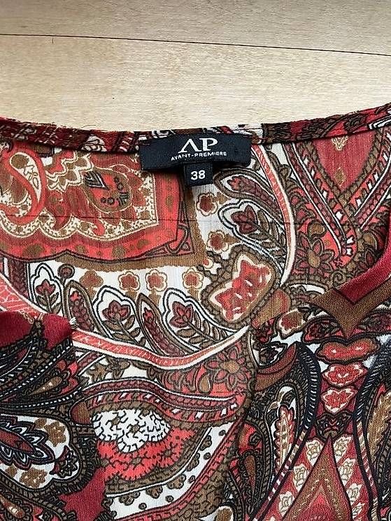 Camicette: Avant Premiere Blouse – Usato da Luzern venduto da nad_2my8 2