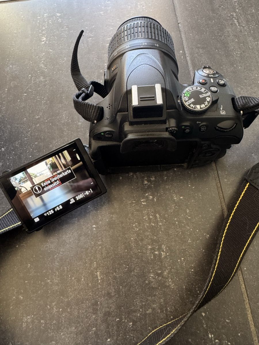 Nikon Fotocamera: Nikon D5100 – Usato da Studen BE venduto da Nimesay14 6