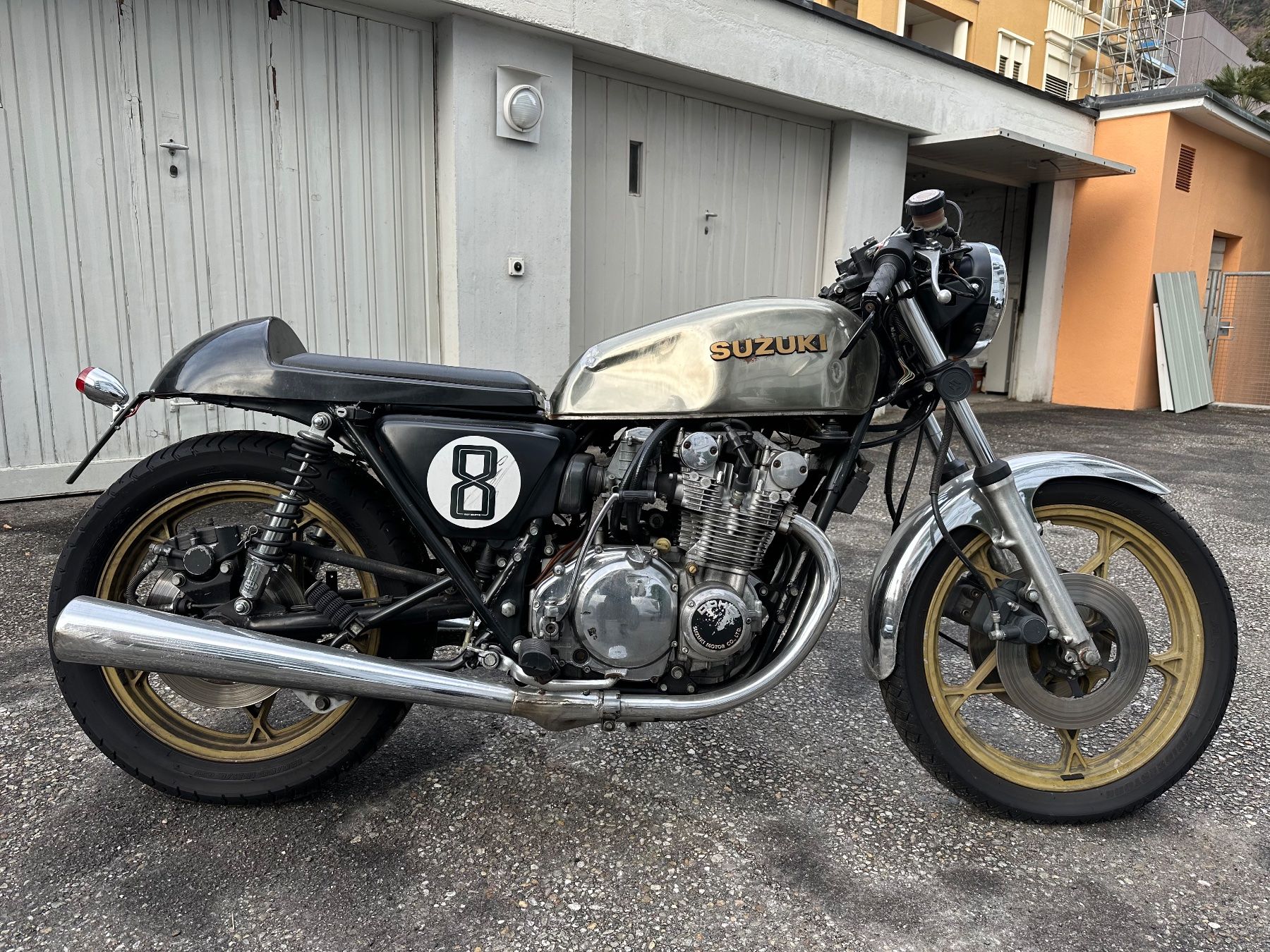 Strada: 1979 Suzuki GS550 Cafe Racer – Usato da Locarno venduto da NickCE