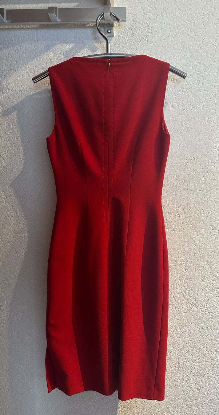 Hugo Boss Vestiti: Hugo Boss Rotes Sommerkleid Grösse S – Nuovo (secondo la descrizione) da Rorschach venduto da Miki-Mini 1