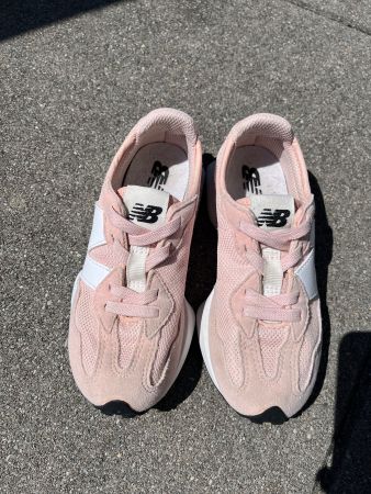 New Balance 327 29