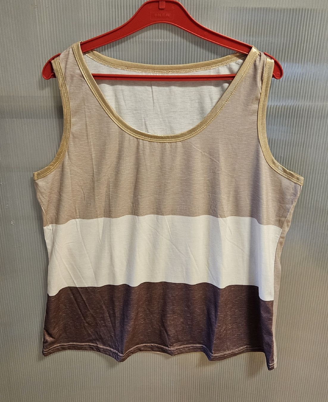Shein T-shirt: Trägershirt Gr. XL - Shein - Spendenaktion – Nuovo (secondo la descrizione) da Unterkulm venduto da Beljasch