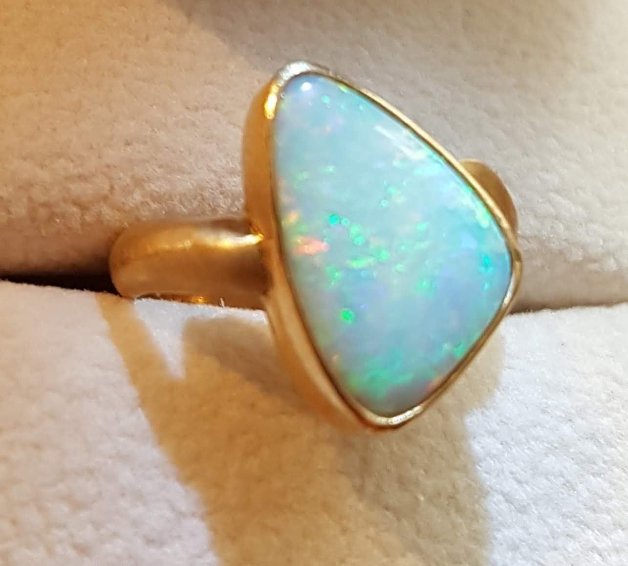 Anelli: **Exklusiver 18k Goldring mit australischem Fancy-Opal** – Nuovo e nell'imballaggio originale da zuerich venduto da Jewlsdesign 1