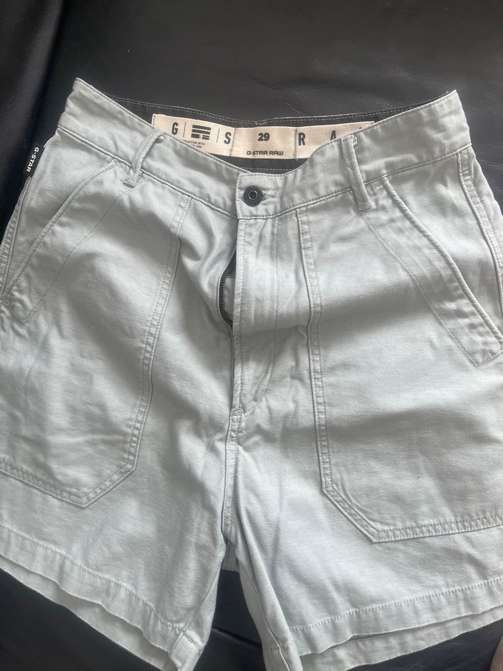 G-Star Hosen: G -Star kurz Hose – Neu (gemäss Beschreibung) aus Hinterkappelen von simona67
