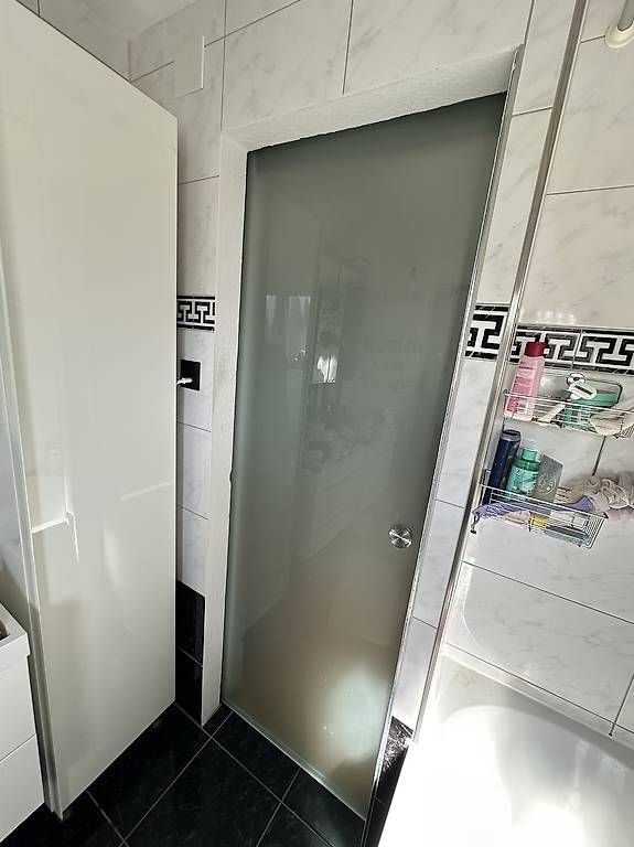 Armadi: Badschrank weiss glanz  – Usato da Muttenz venduto da anna123