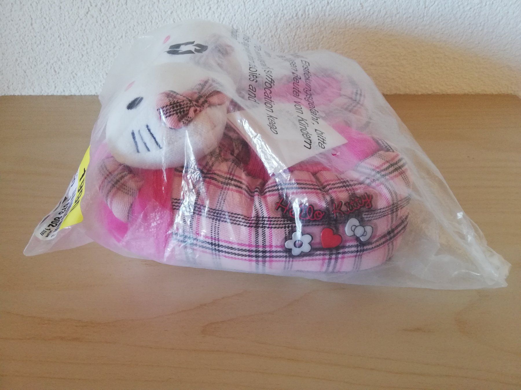 Hello Kitty Scarpe per ragazzi: Hello Kitty Kinder Finken Hausschuhe 30 – Nuovo e nell'imballaggio originale da Worb venduto da geo_zbd8 6