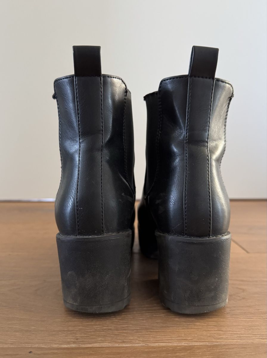 Scarpe da donna: Boots / Stiefeletten Grösse 37 – Usato da Rapperswil SG venduto da walzvalerie 1