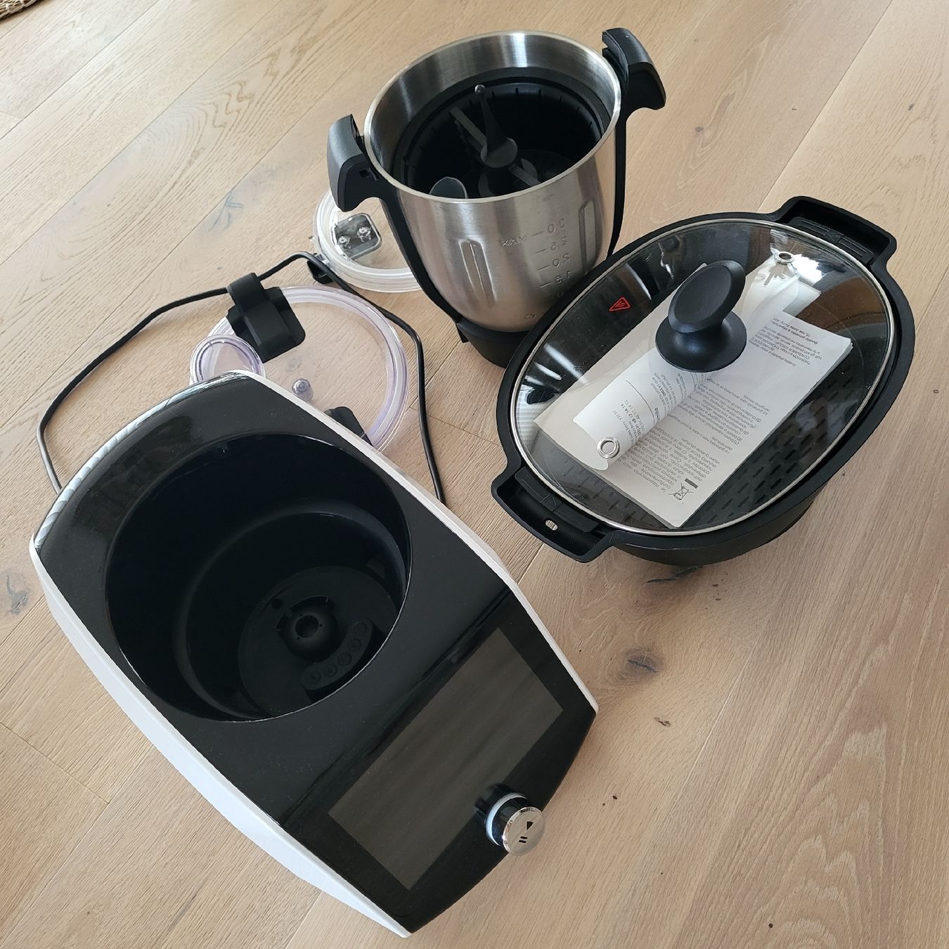 Elettrodomestici da cucina: Thomson Robot Multifunktion THCM245S-1CH mit Zubehör – Usato da Wangen ZH venduto da Macle 1