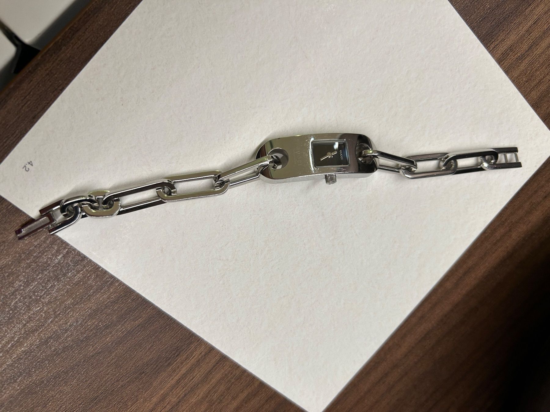 Gucci Orologi: Montre GUCCI avec 2 bracelets – Nuovo (secondo la descrizione) da Pully venduto da rosipa 3