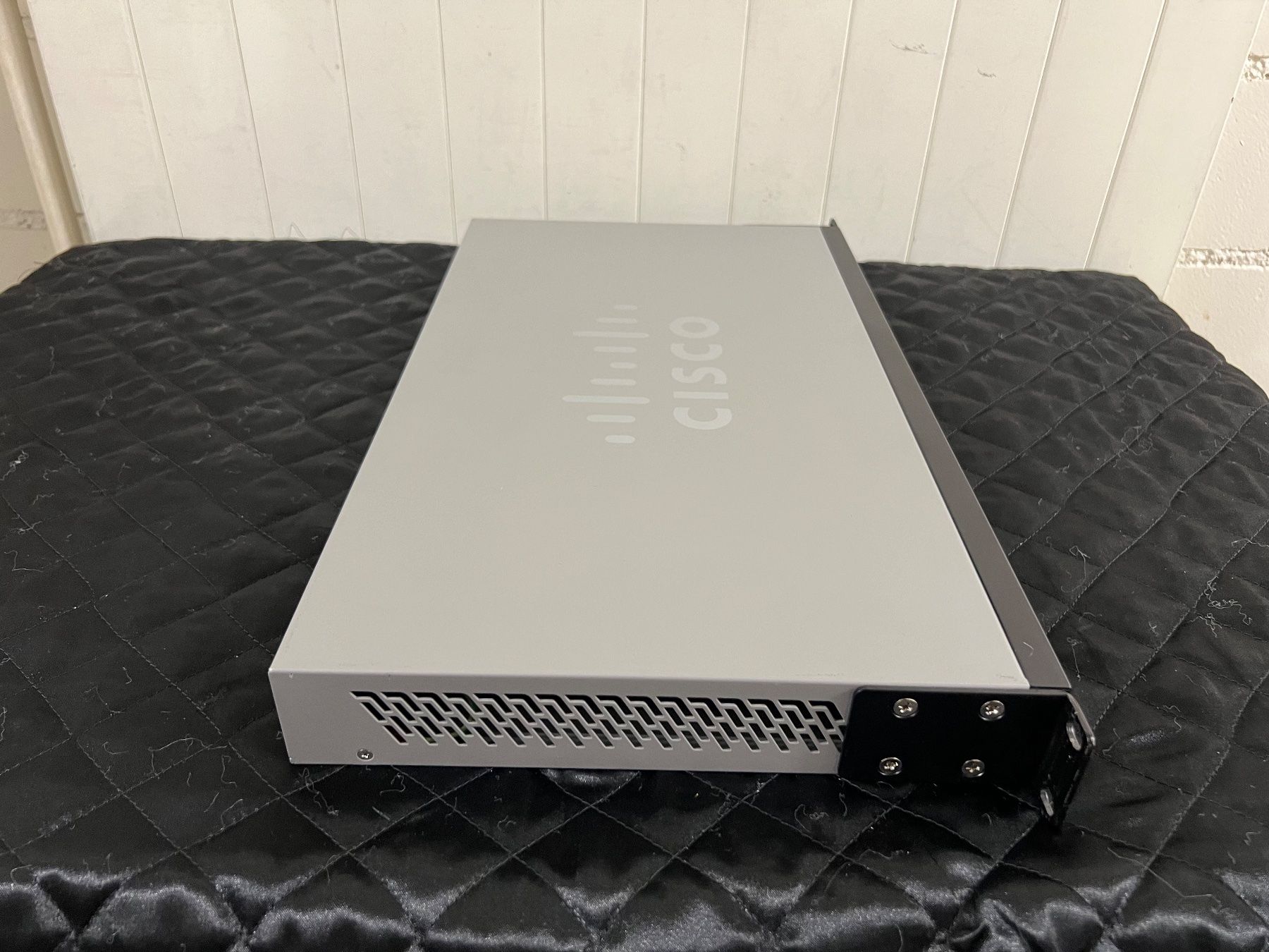 Hubs & Switches: Cisco SG 300-28P – Gebraucht aus Kirchberg SG von EPGaemperle 4