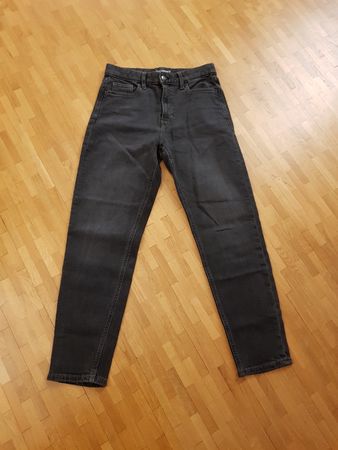 Jean Mom Esprit gris, taille 27/28 neuf
