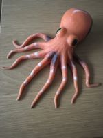 Oktopus Spielzeug aus Gummi orange, Länge ca. 20 cm