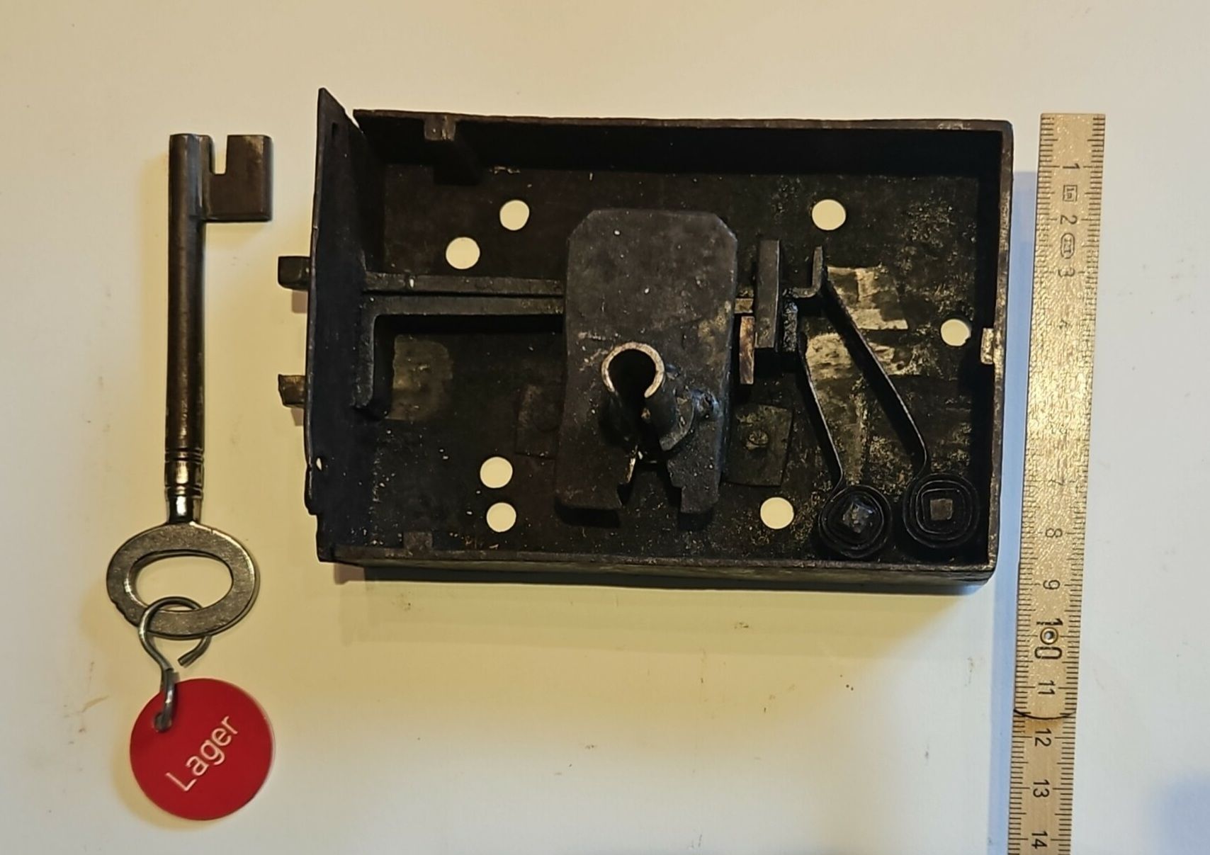 Ferramenta: beschläge – Usato da Elgg venduto da cuendetkunst 2