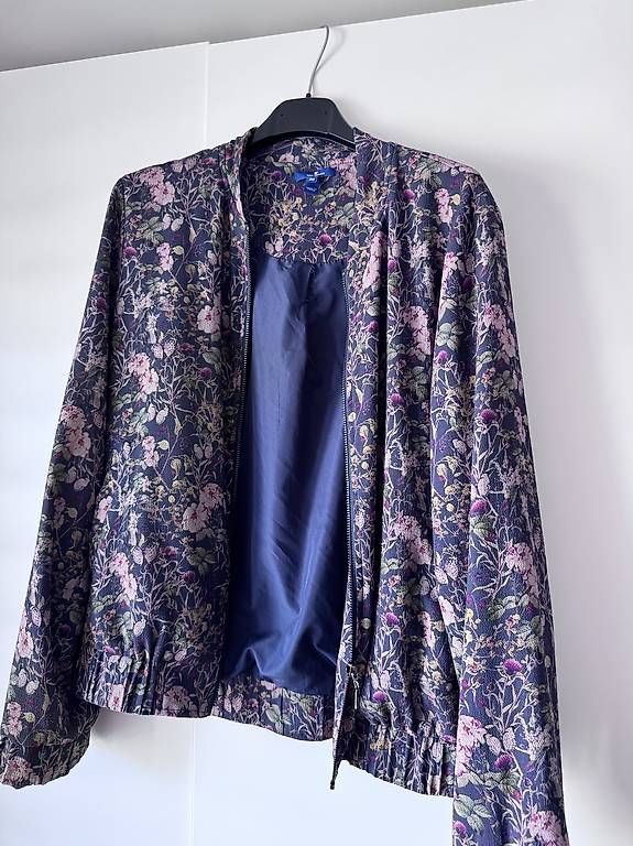 Jacken: Tom Tailor Blumenjacke/Bomberjacke Gr. 36 – Gebraucht aus Zürich von mar_lwx5