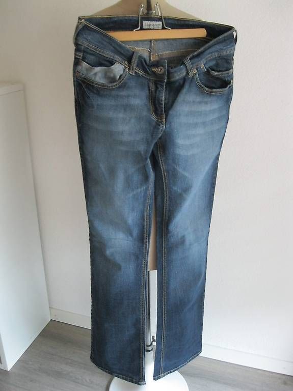 Jeans: jeans "Clockhouse" taille 40 – Usato da vouvry venduto da -tivoli-