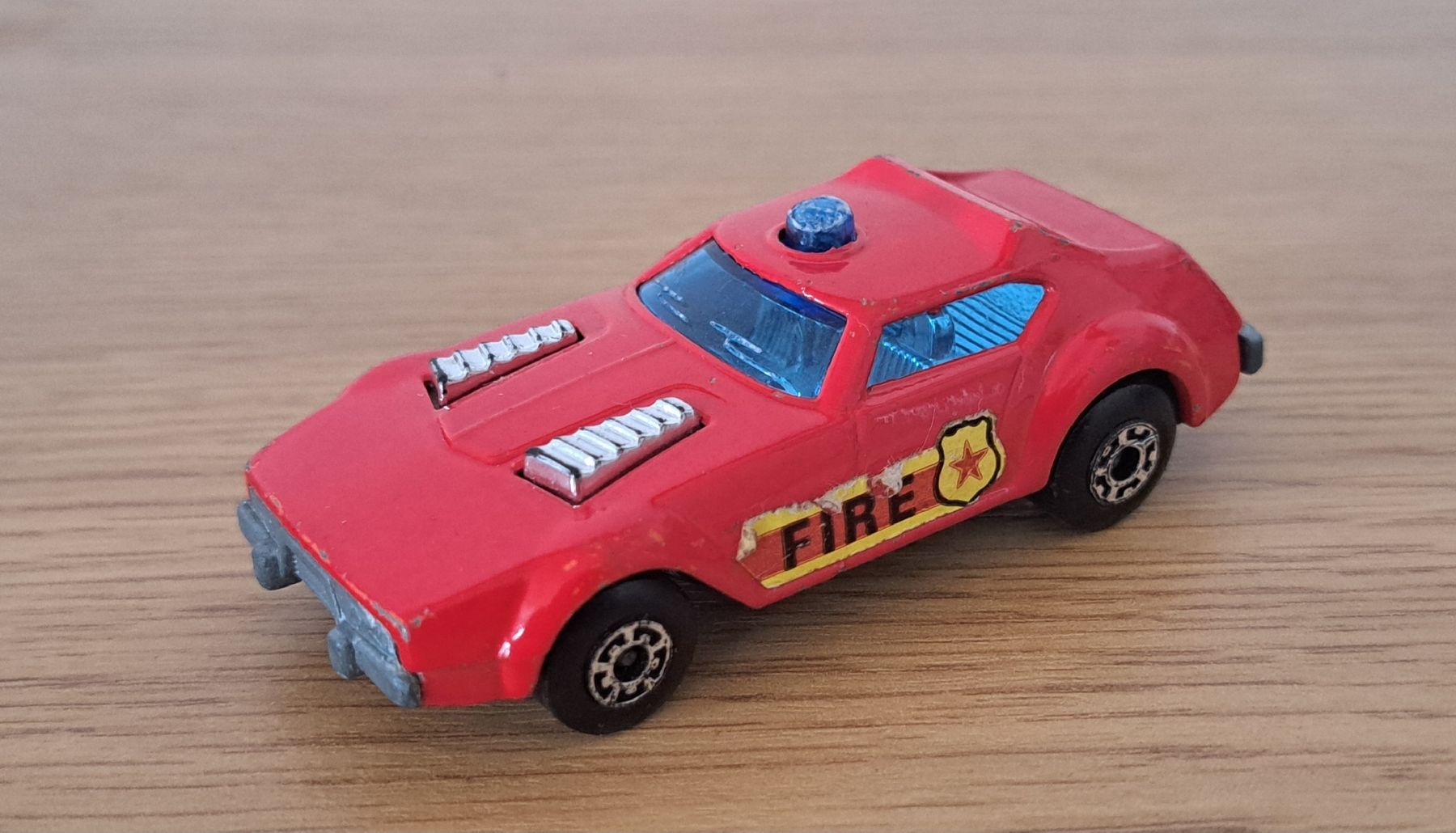 Matchbox Modellini d'auto: Matchbox Superfast : Camion + voiture de pompiers – Usato da St-Imier venduto da supernova21 4