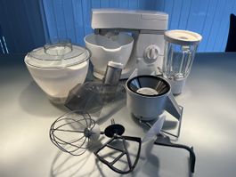 Neue Kennwood Küchenmaschine mit Zubehör