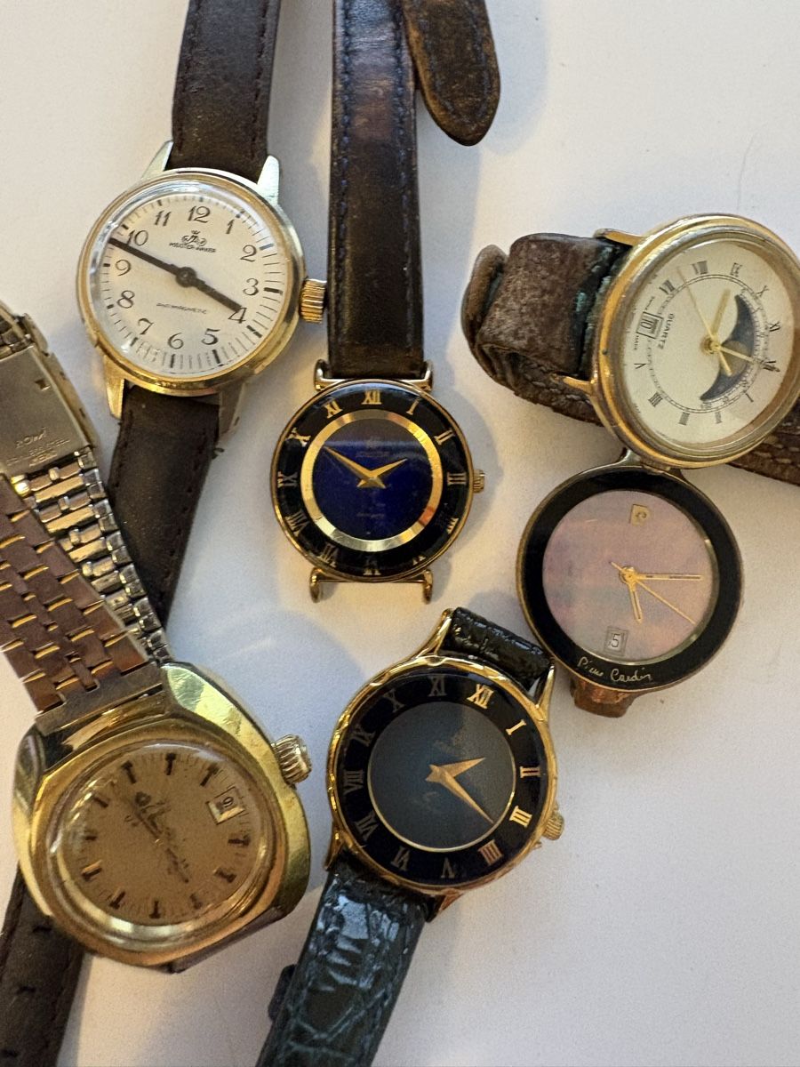 Orologi: Damen Uhren 6 Stuck  – Usato da Murten venduto da Tzaugg 1