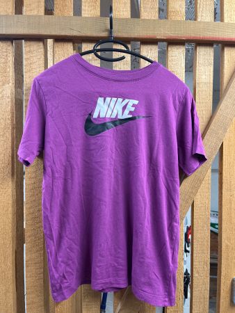 Nike T-Shirt Lila, Gr. Guter Zustand, Gr 147-158