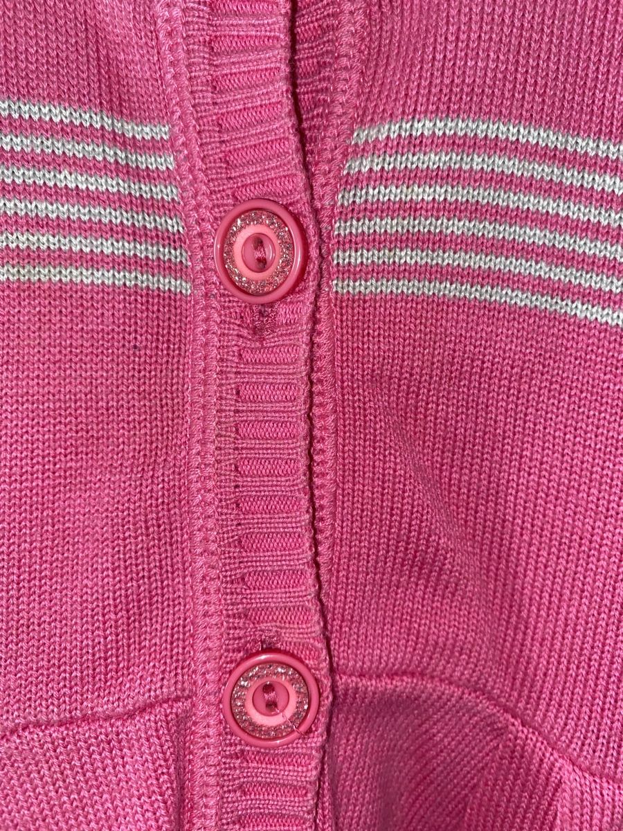 Giacche & Cappotti: Herzige Strickjacke Gr. 104 – Usato da Wangen an der Aare venduto da Chrisimi 1