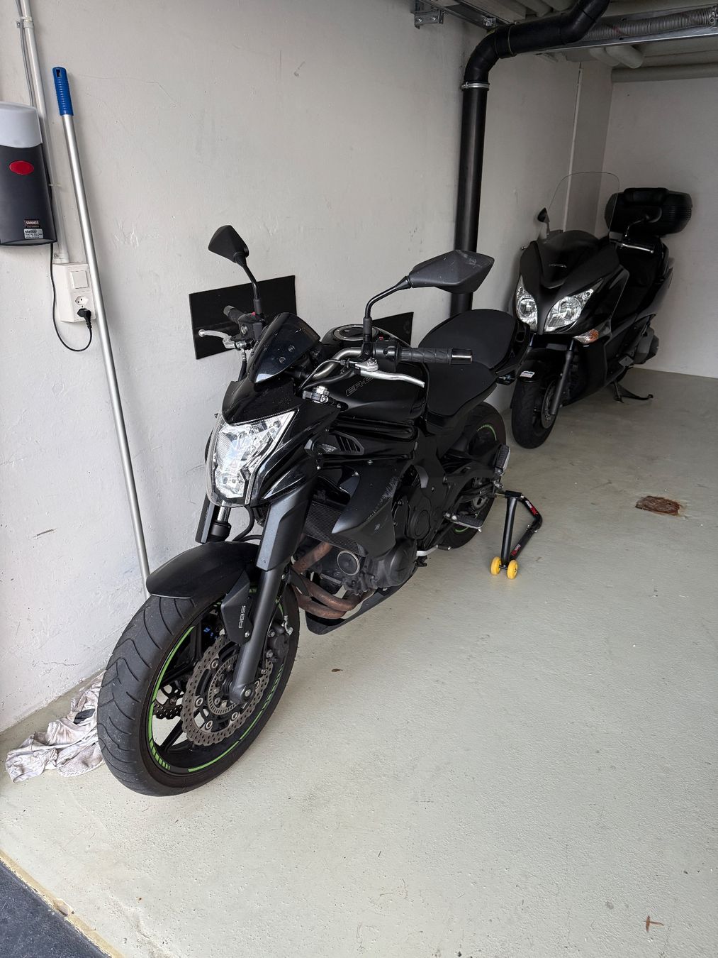 Kawasaki Strada: Kawasaki ER-6N – Usato da Herisau venduto da Ramon_Quattro