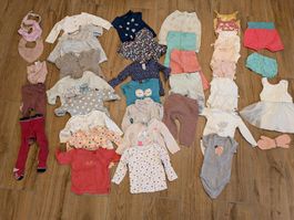 Habits pour enfant à vendre taille 74 fille