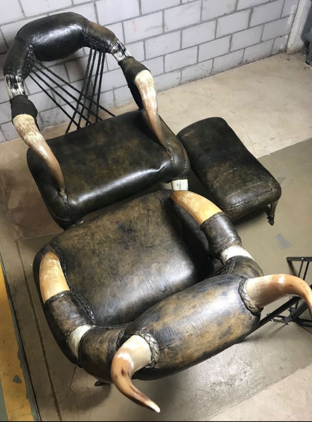 Poltrone: Fauteuil cuir Corne – Usato da Corseaux venduto da Charlene-Adame 7