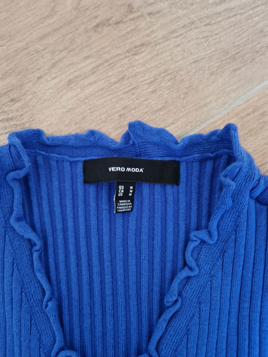 Maglioni & Felpe: Vero Moda Strickjacke Grösse M – Nuovo (secondo la descrizione) da Eschenbach SG venduto da SanFranciscoCalifornia 1