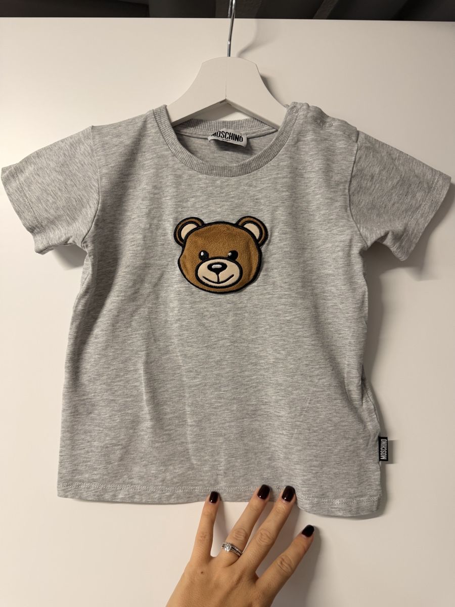 Moschino T-shirt: Moschino T-Shirt, Gr. 98 – Usato da Frenkendorf venduto da banemk12