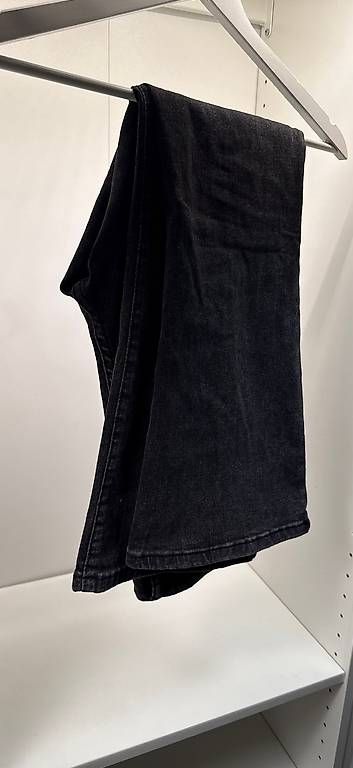 Jeans: Jeans xs – Usato da Biel/Bienne venduto da secondstore 1
