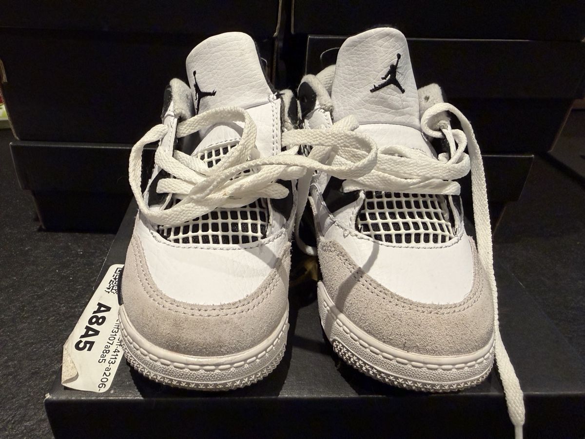 Jordan Scarpe per ragazzi: Baskets Jordan 4 Retro 9c (26) – Usato da Villaz-St-Pierre venduto da pepe86 1