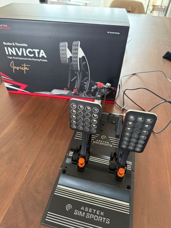 Asetek Invicta Sim Racing Pedale (Hydraulisch) – Neuwertig (Gebraucht ...