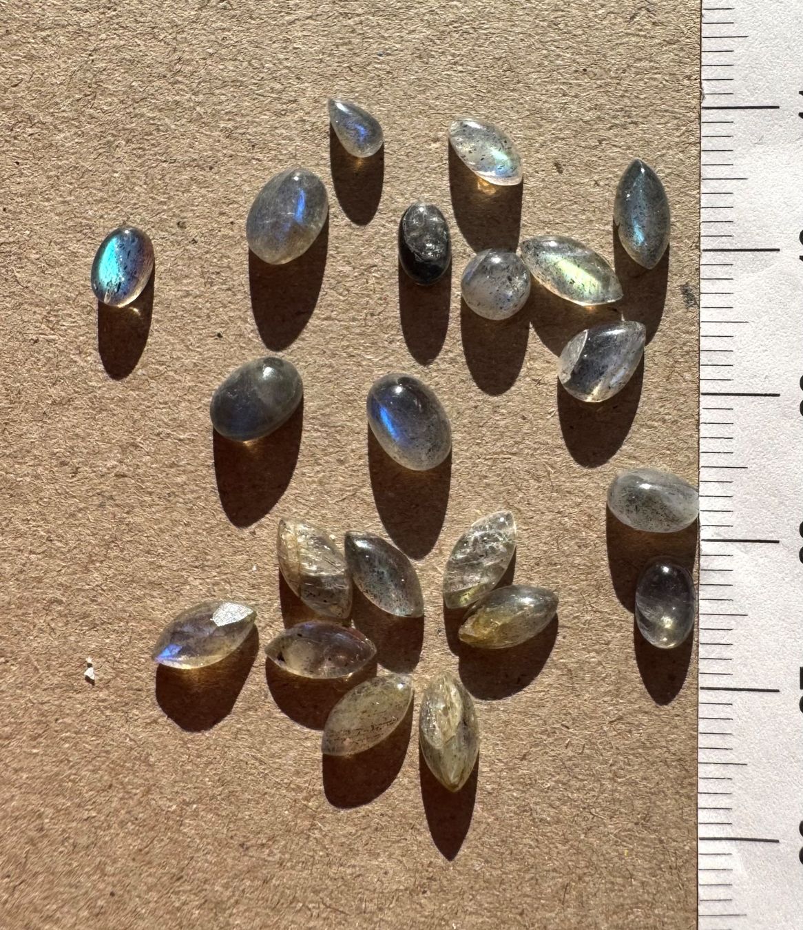 Pietre preziose: Labradorit Cabochons  ECHT!!!   top Farben/Glanz – Nuovo e nell'imballaggio originale da Leuggern venduto da gemshow 2