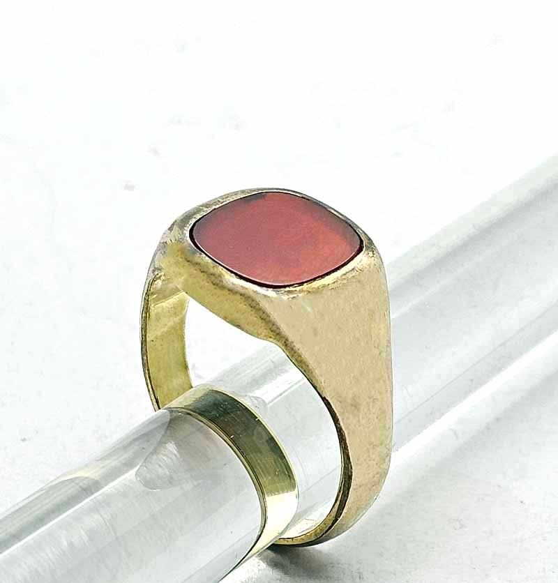 Bagues: Fingerring, Siegelring mit Edelstein – D'occasion à Zug par urzeit