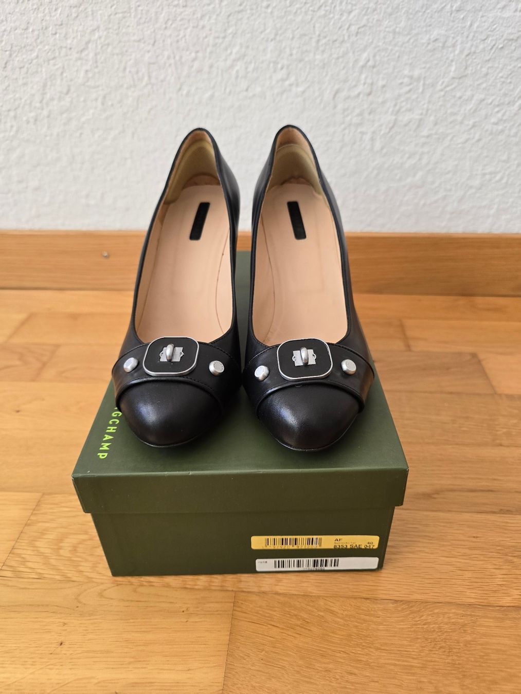 Longchamp Damenschuhe: NEU Longchamp Pumps Schwarz Leder Gr. 40 - original – Neu und originalverpackt aus Bern von Eshco 1