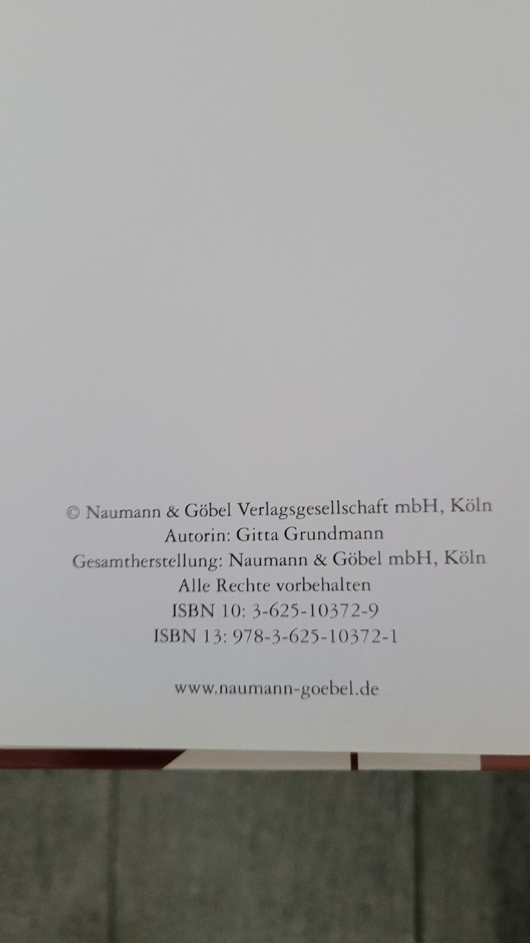 Livres: Buch 1000 Puppen Gitta Grundmann – D'occasion à Horgenberg par Klatschmohnmaria 2