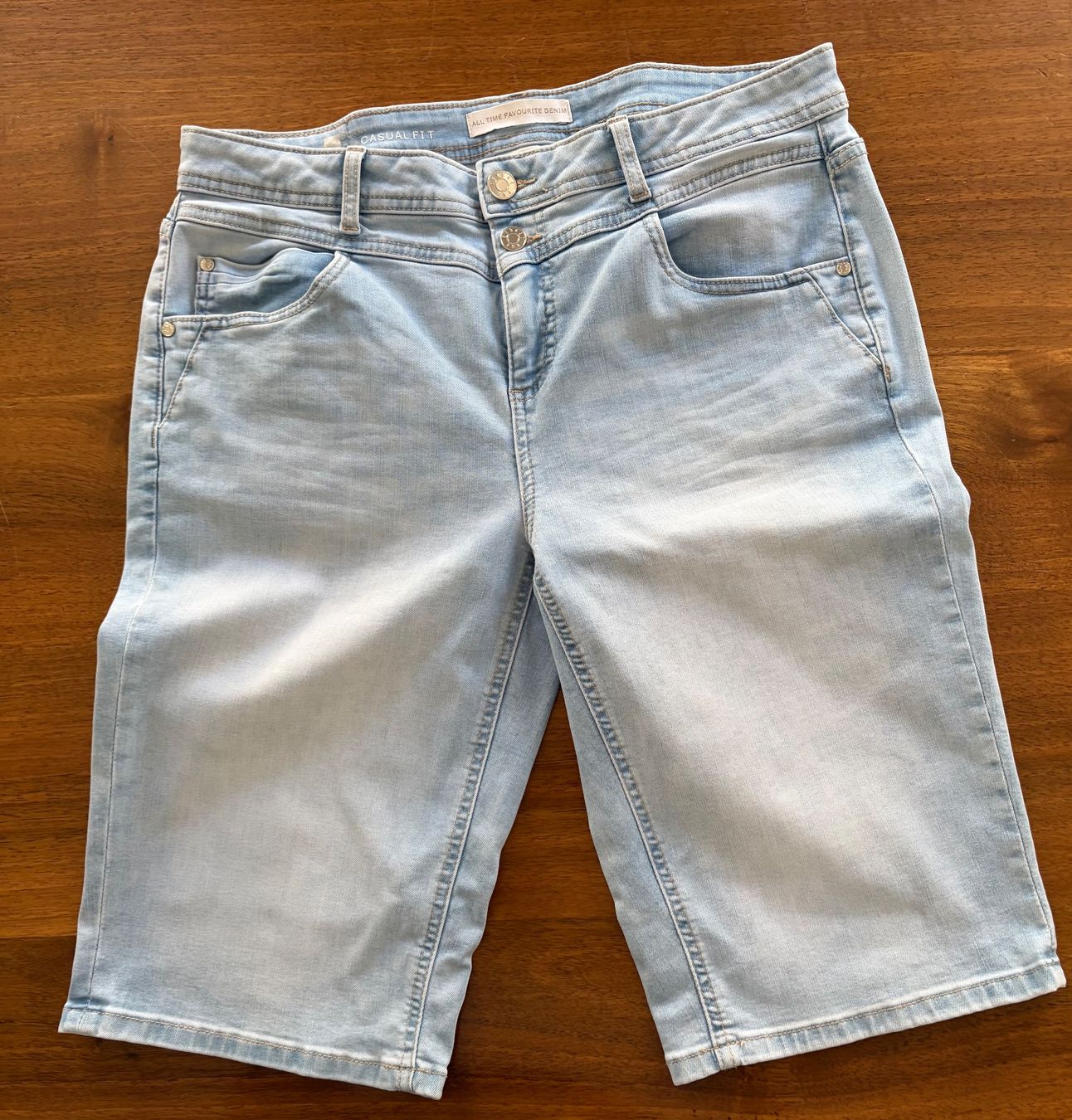Jeans: Street One CASUAL FIT  Bermuda – Gebraucht aus St.Gallen von Boergie