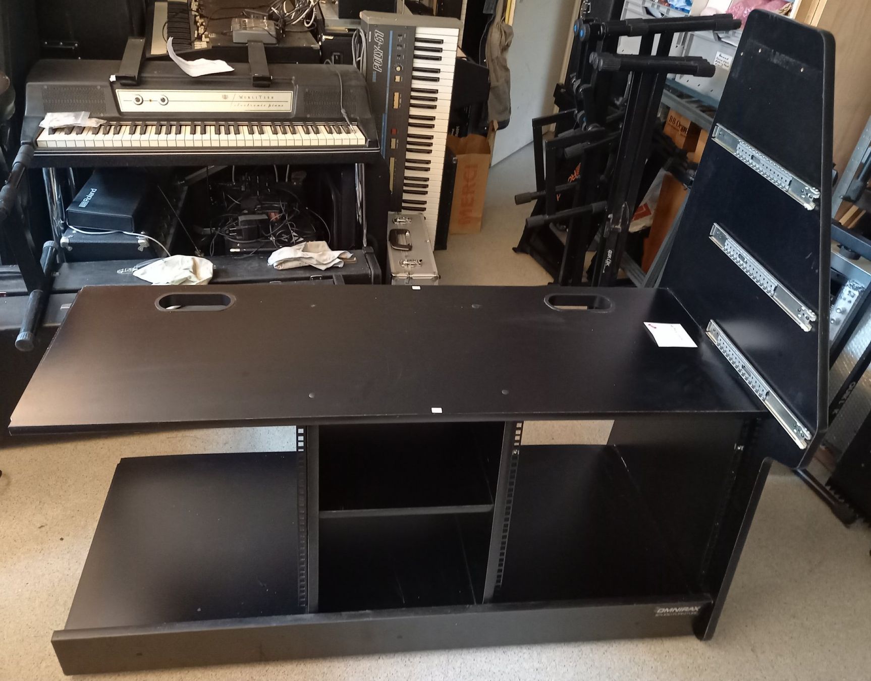 Strumenti musicali: Omnirax SynthRax 88 Keyboardgestell – Usato da Luzern venduto da garlicia 5