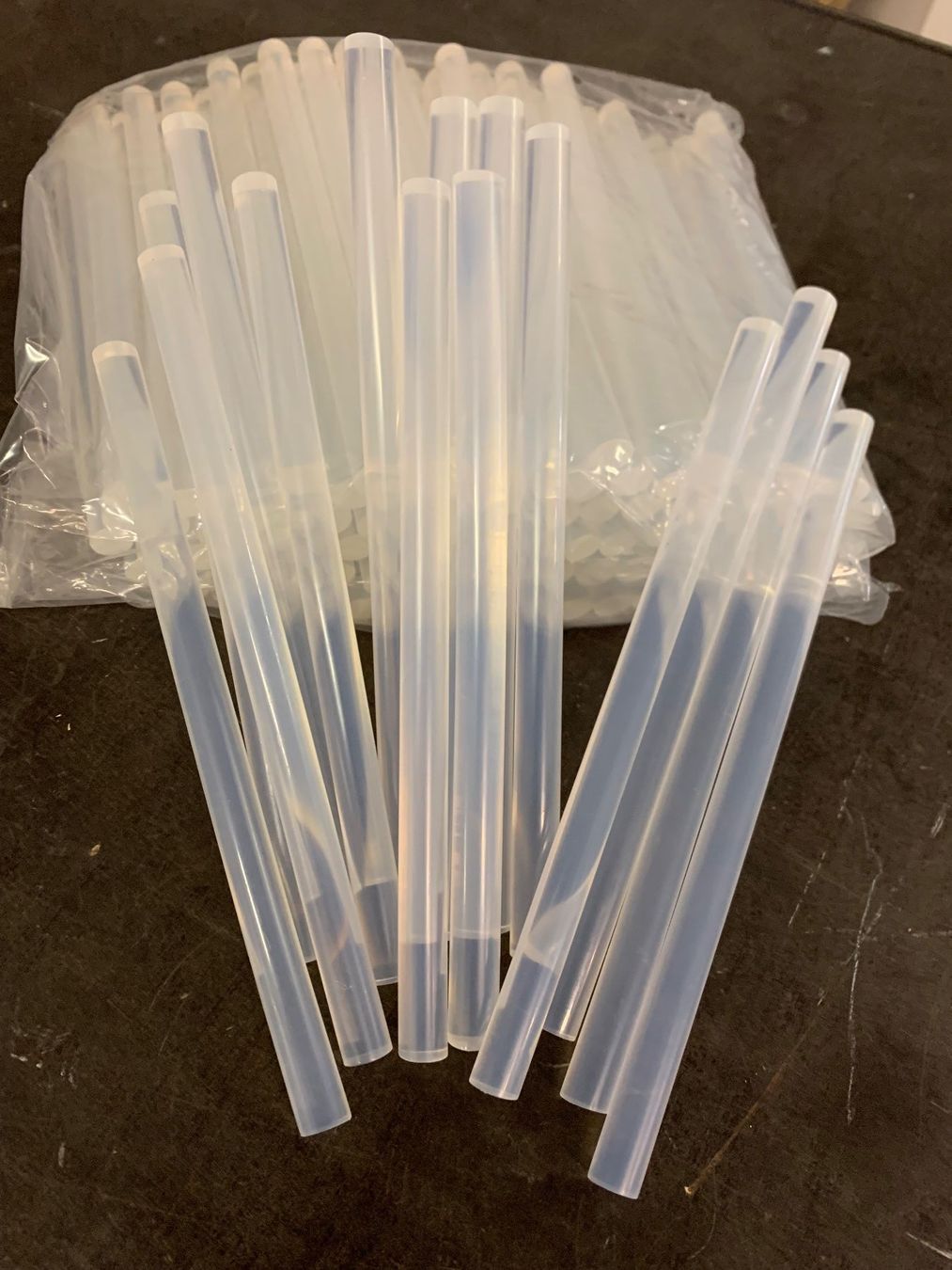 Bastelsets: Heissleim Sticks, transparent im 2 Kilo Sack – Neu (gemäss Beschreibung) aus Flaach von Rosatipi 1