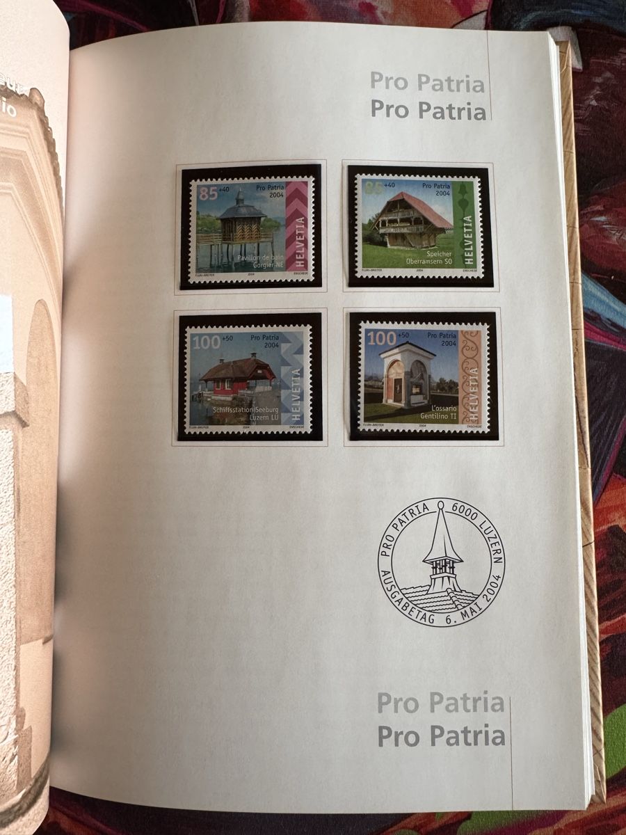 Alben: Schweizer Briefmarken Jahrbuch 2004 komplett postfrisch – Gebraucht aus Leutwil von Jaxon_withXx 4