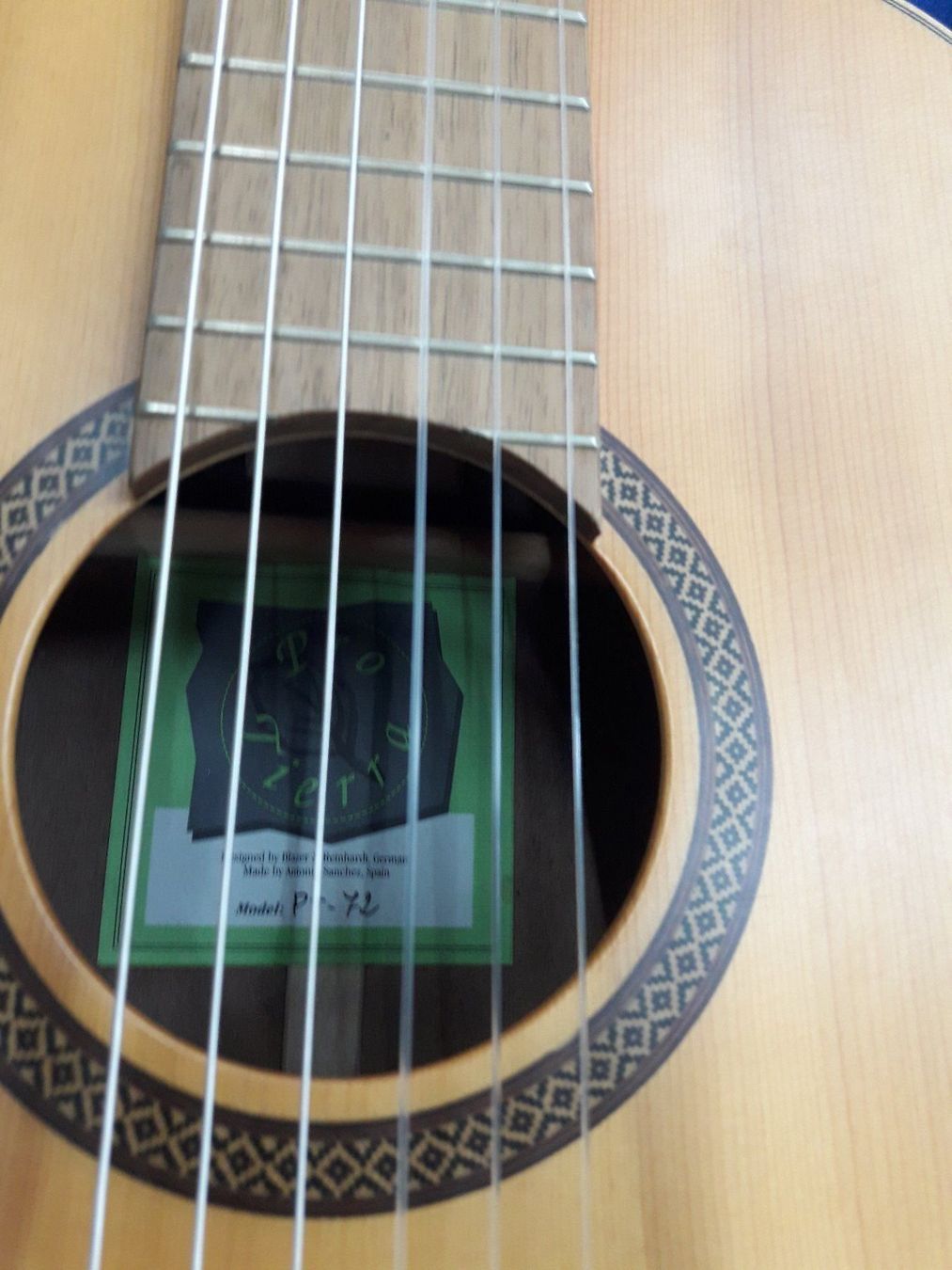 Strumenti musicali: Konzertgitarre Pro Tierra Sanchez Spain – Usato da Degersheim venduto da Alphi 4