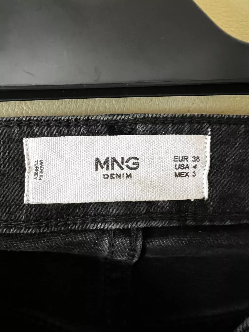 Mango Jeans: Jeans MANGO – Gebraucht aus Bellinzona von bul_mvy5 2