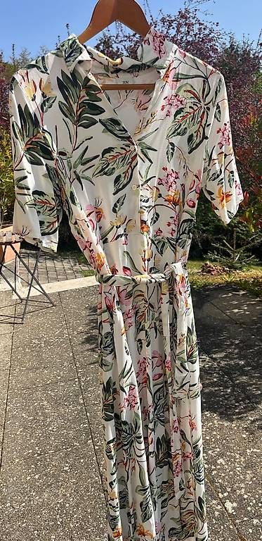 Kleider: JDY only Blusenkleid, Gr S – Gebraucht aus Thayngen von buermann