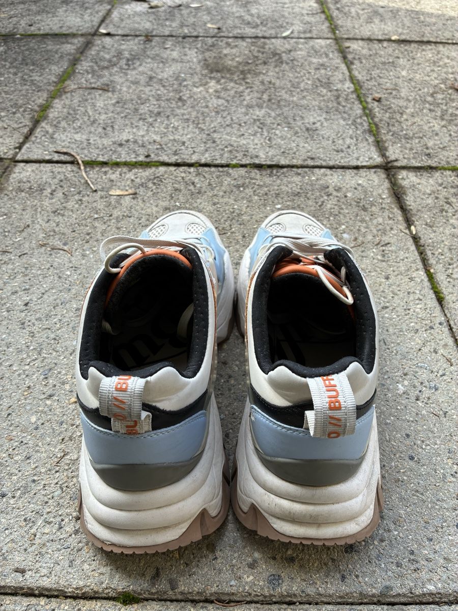 Buffalo Scarpe da donna: Buffalo - EUR 39 – Usato da Zuoz venduto da noe_g2f5 2