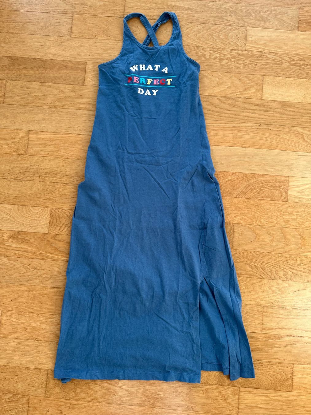 Lotti & Set di vestiti: Cooles Mädchen Kleiderpaket Gr. 140 – Usato da Willisau venduto da mattu02 4
