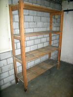 Massives Holzgestell für Keller, Garage oder Werkstatt