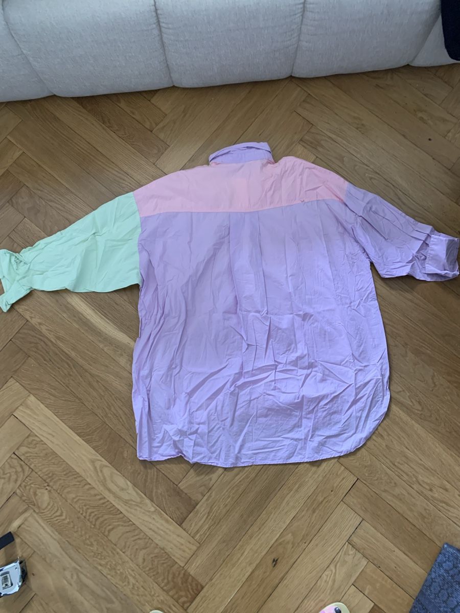 Stradivarius Camicette: Chemise longue taille M stradivarius – Usato da Genève venduto da rez_c6c6 2