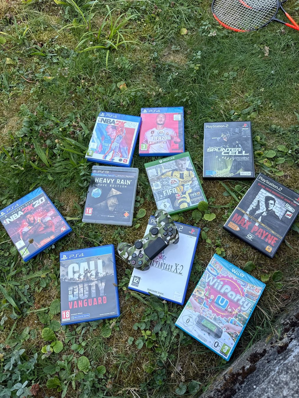 Spiele: Lot jeux vidéo et autres – Gebraucht aus St imier von sav_bjf9