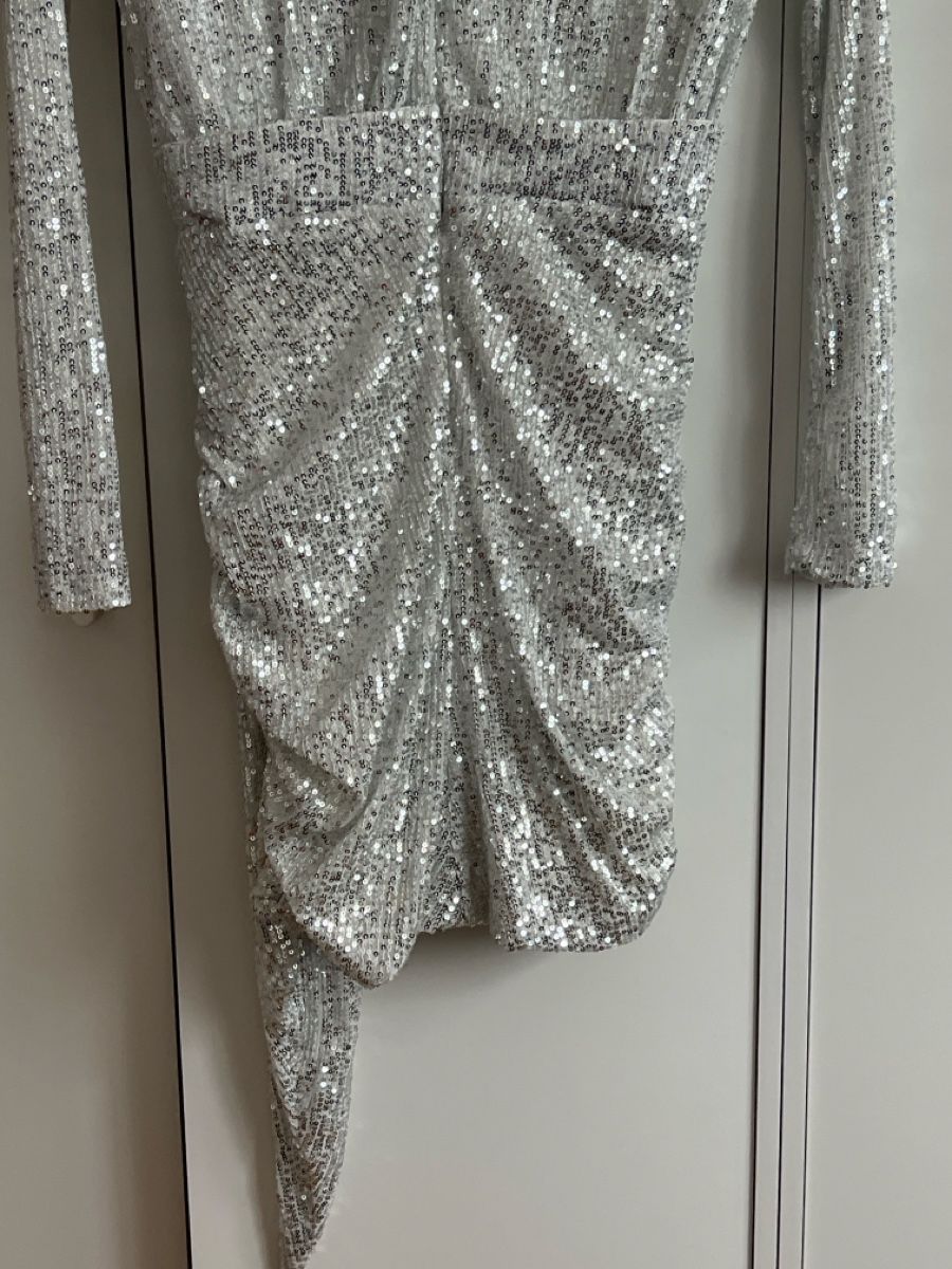 Vestiti: Robe blanche argentée à paillettes, M – Usato da Renens VD venduto da sar_bwz5 6